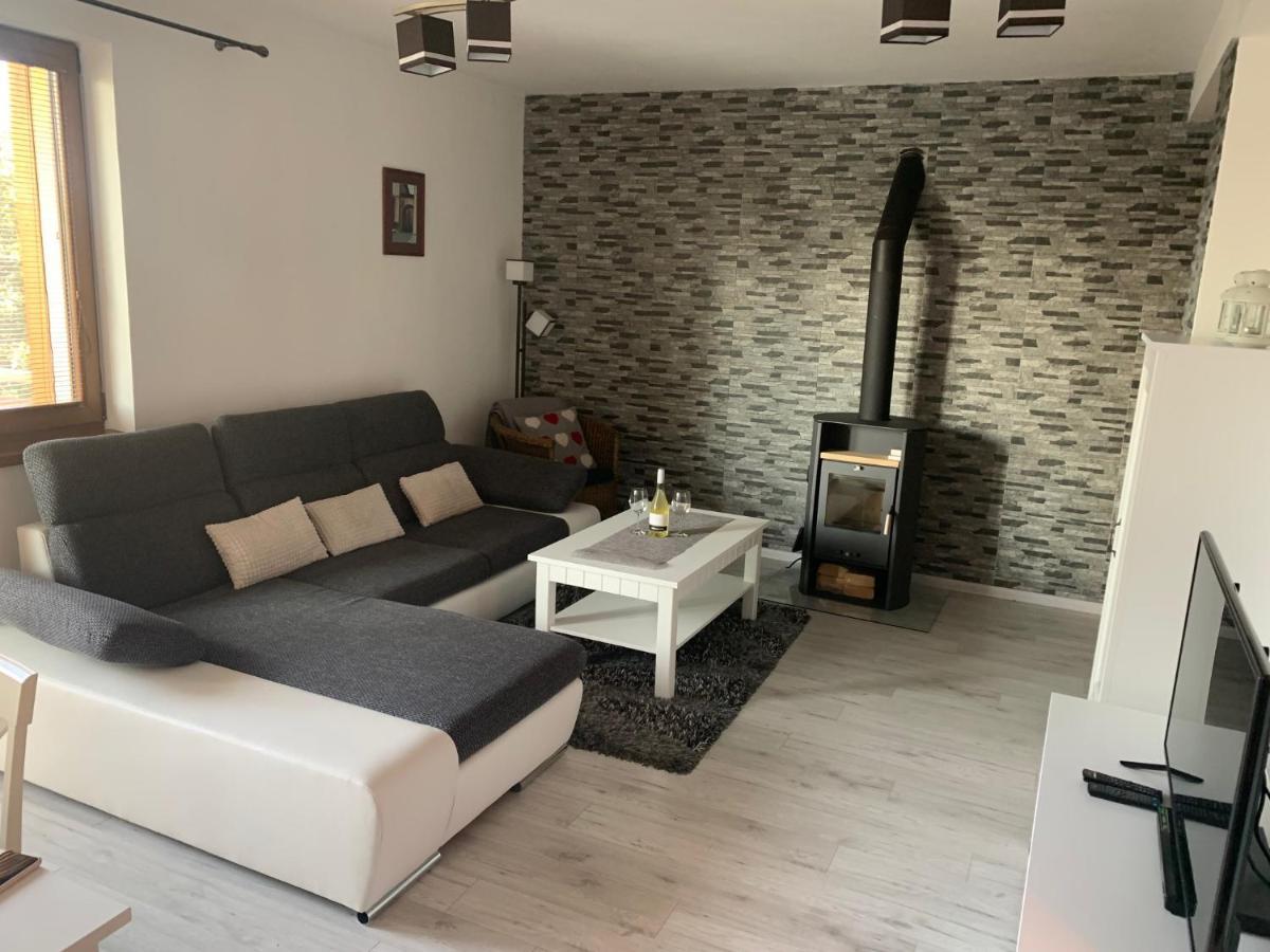 Stará Lesná Apartman Lesnicek מראה חיצוני תמונה